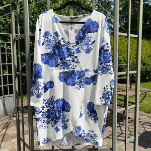 NWT Boohoo Floral Printed Wrap Front Dress - Size 18